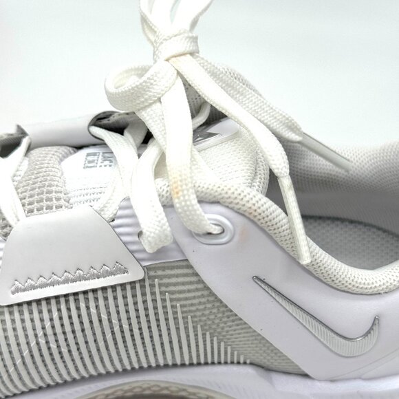 Nike Womens Metcon 10 White Shoes Sz 5 New w/ Marks Workout HQ2620-100 - Picture 7 of 10